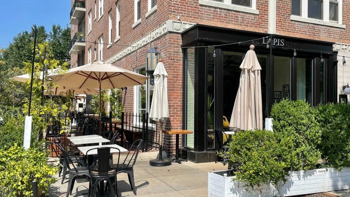 DC restaurants owned by Afghan immigrants help refugees fleeing the Taliban

