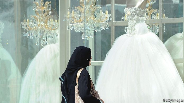 Why some Saudi couples welcomed the pandemic
