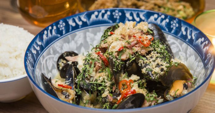 Toronto restaurants ditching takeout menus a sign things are getting back to normal
