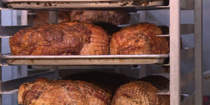 Wichita restaurants busy with Thanksgiving preparations
