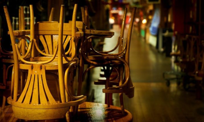 Half of Consumers Notice Restaurant Industry Cuts
